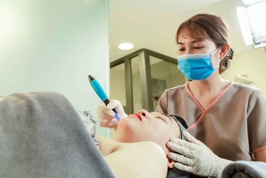 Professional aesthetic treatment session, illustrative image